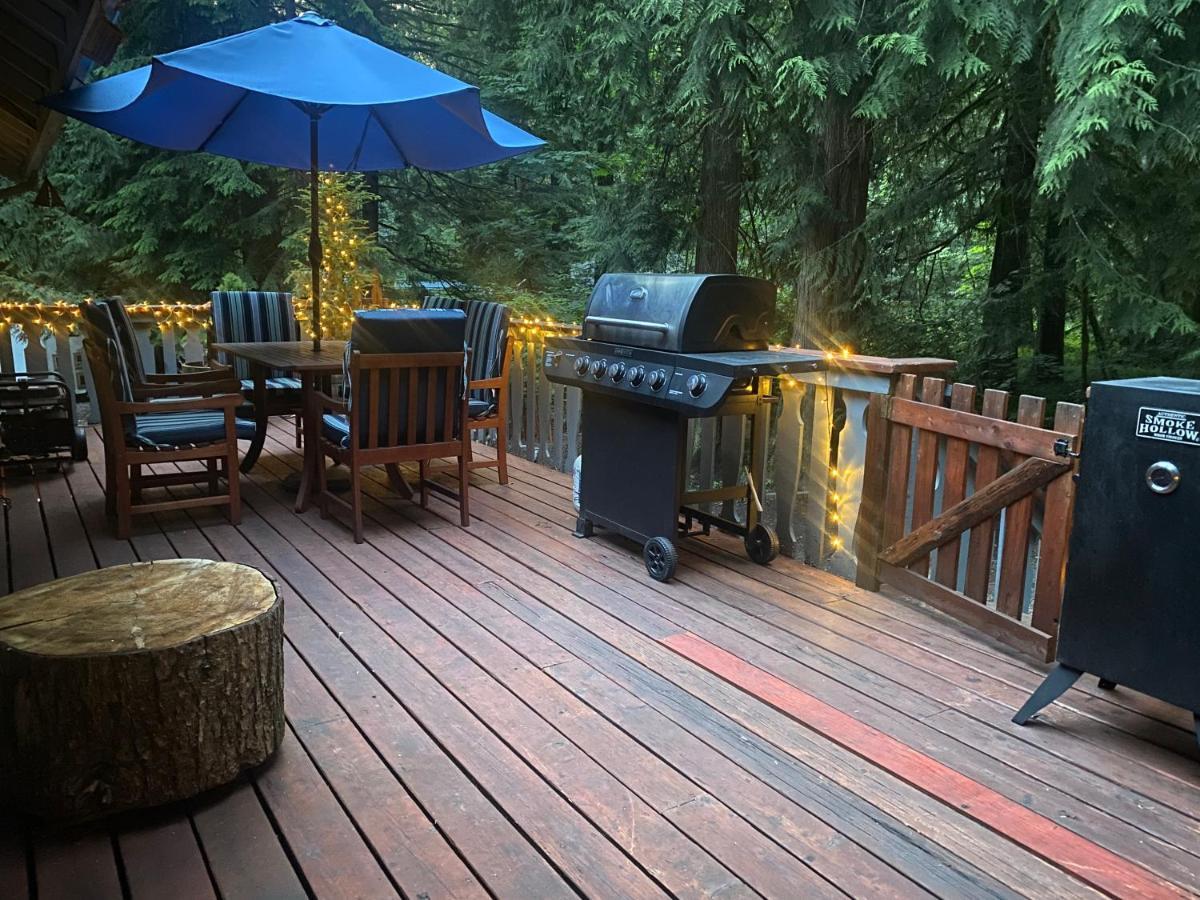Cozy Bird House W Big Screen! Mount Hood Village Bagian luar foto