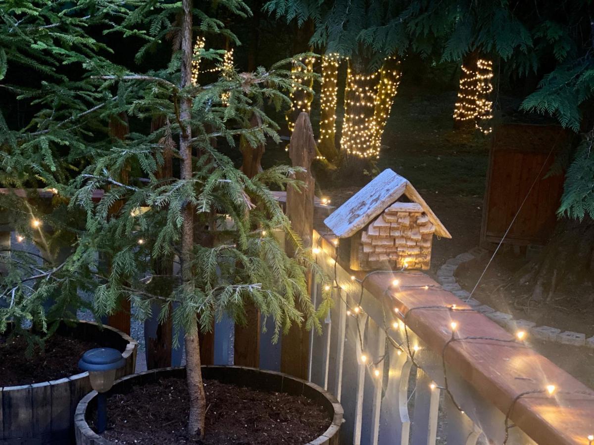 Cozy Bird House W Big Screen! Mount Hood Village Bagian luar foto